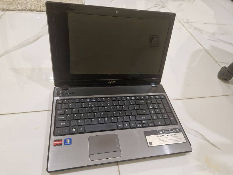 Acer Aspire 5551, dual core 2.1 Ghz AMD Athlon 2 processor, 128 GB SSD 5