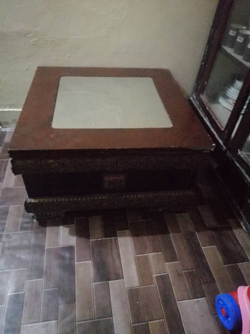 3-Seater Deewan With Serving Table (Original Chiniot Wood) 5