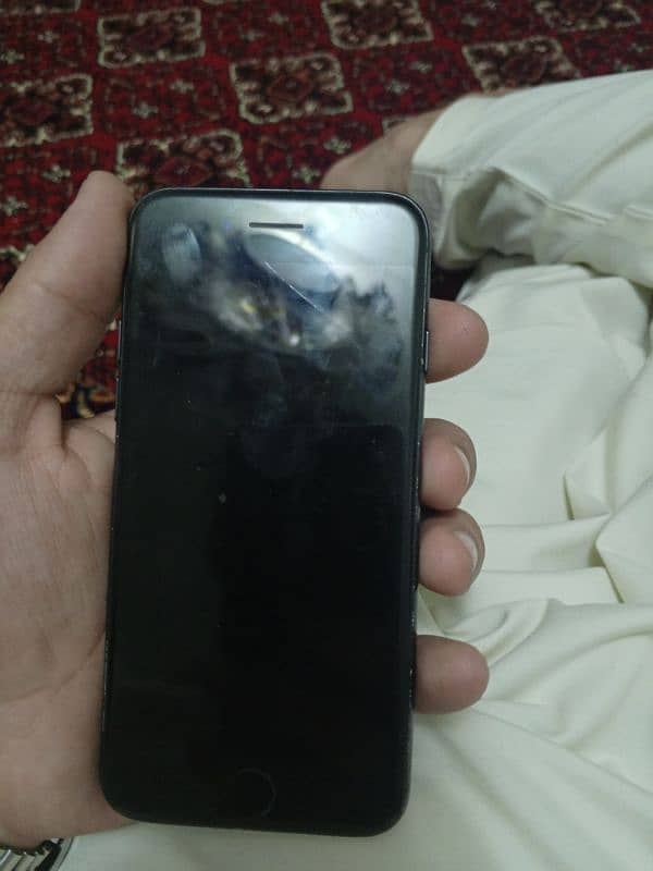 AOA I am selling my iphone 7 nonpta bypass in 100 battery health 1