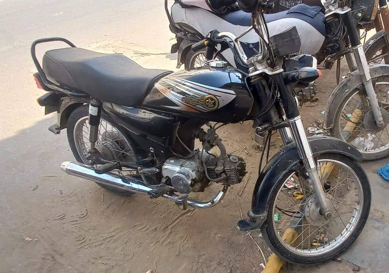 Dhoom 70cc 2018 Model Karachi 0