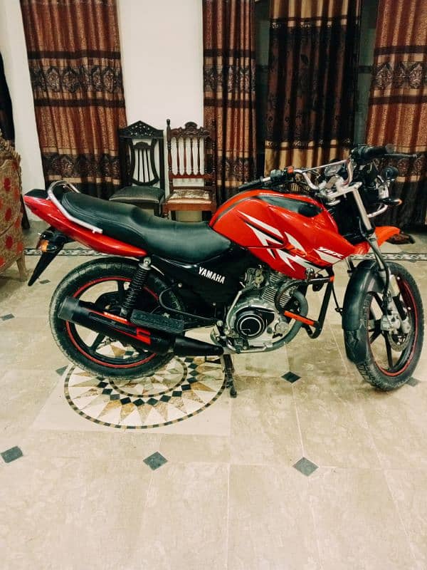 Yamaha YBR 125 G (2018/19) 4