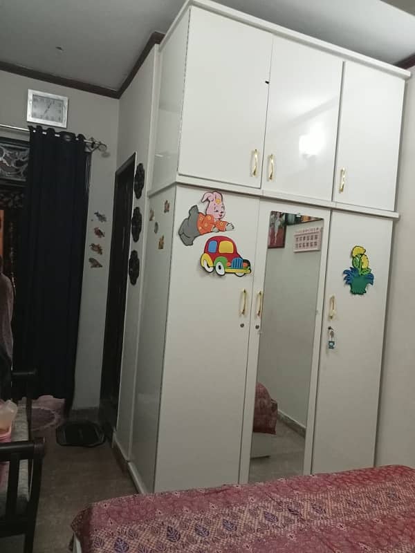 Two Rooms Flat For Sale In Prime Location Of Allahwala Town 3