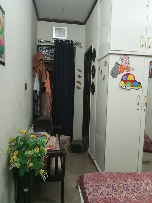 Two Rooms Flat For Sale In Prime Location Of Allahwala Town 8