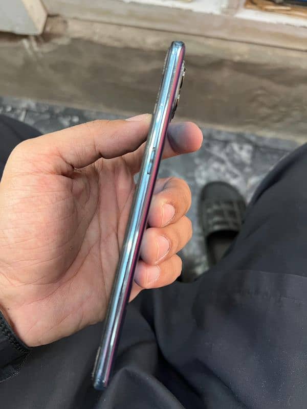 oppo f 17 pro 8/128 5