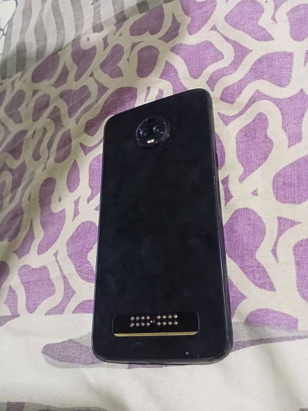 Moto z3 4/64 Non Pta (sim working) 0