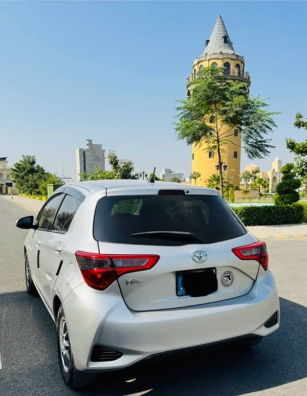 Toyota Vitz 2021 Just Like New. 4