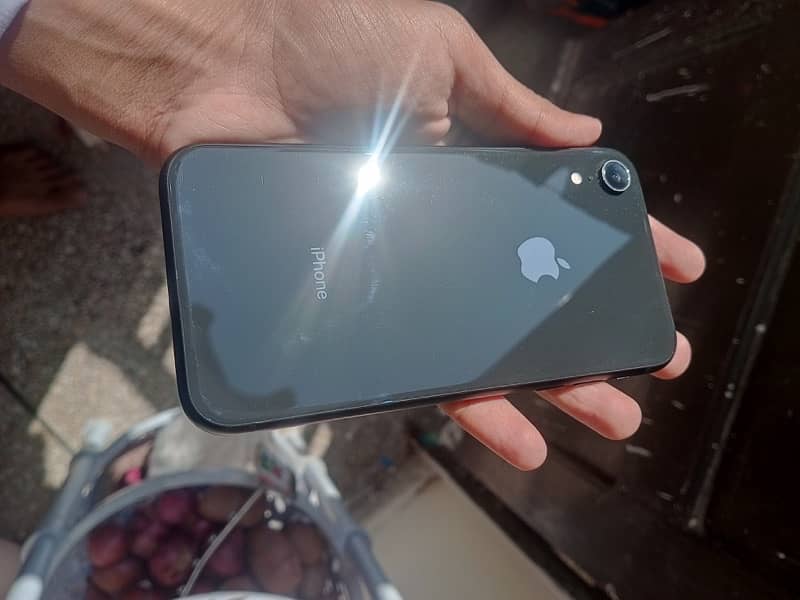 iPhone Xr jv 4