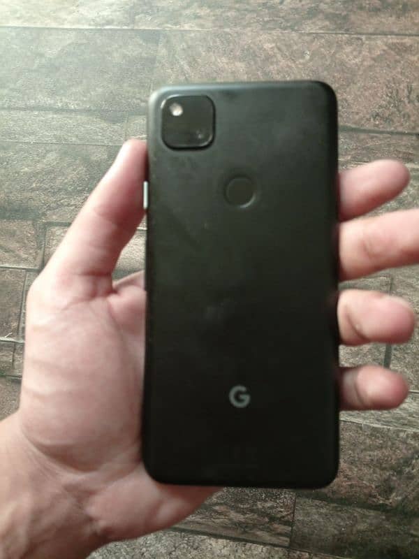 Google pixel 4a 3