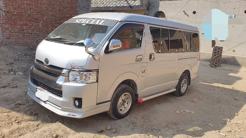 toyota hiace 1