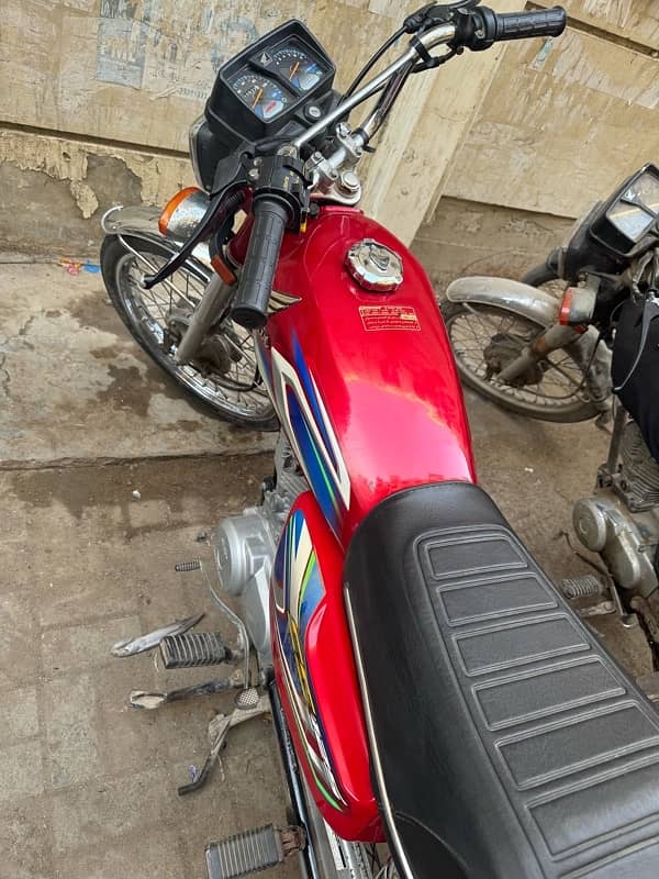 Honda CG 125 2022, All paper clear baike me koi kam nai hi. 2