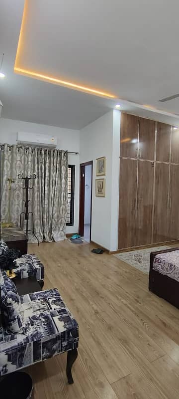 13 MARLA LIKE NEW FURNISHED LOWER PORTION AVAILEBAL FOR RENT IN BAHRIA TOWN LAHORE 13