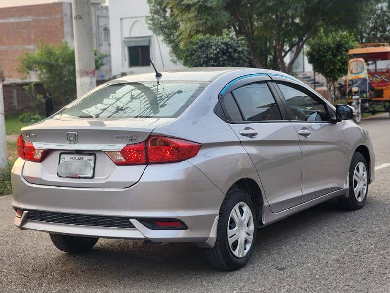 Honda City IVTEC 2024 4