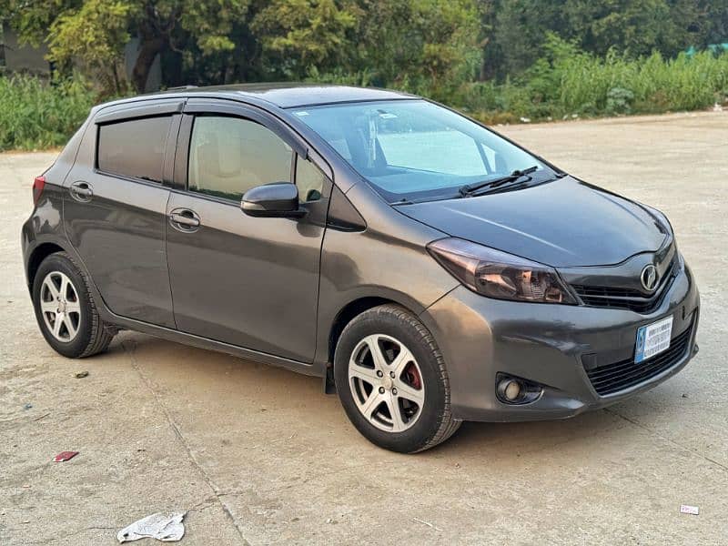 Toyota Vitz 2011/15 URGENT SALE 0311-5888568 0