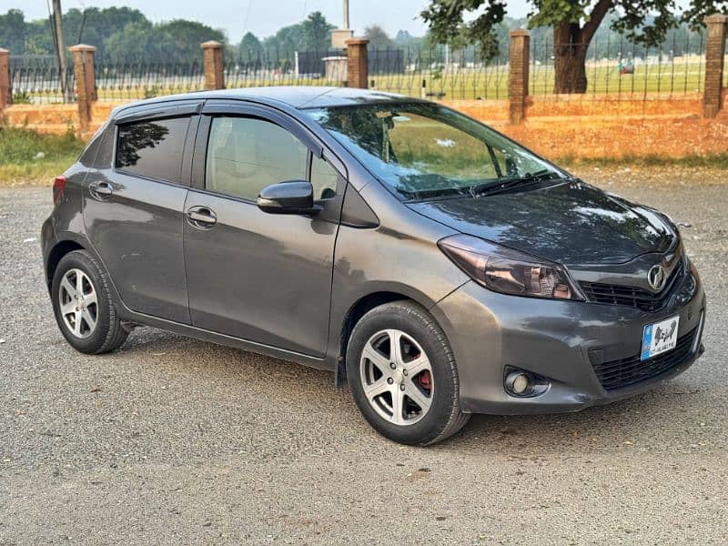 Toyota Vitz 2011/15 URGENT SALE 0311-5888568 7