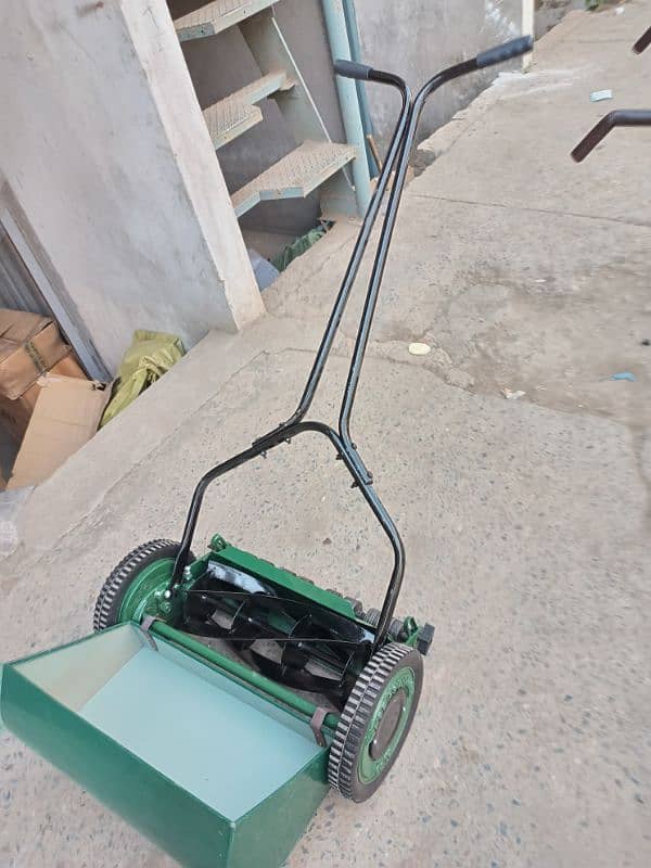 Lawn Mower, Grass Cutter, Grass Cutting Machine 16 inch 16