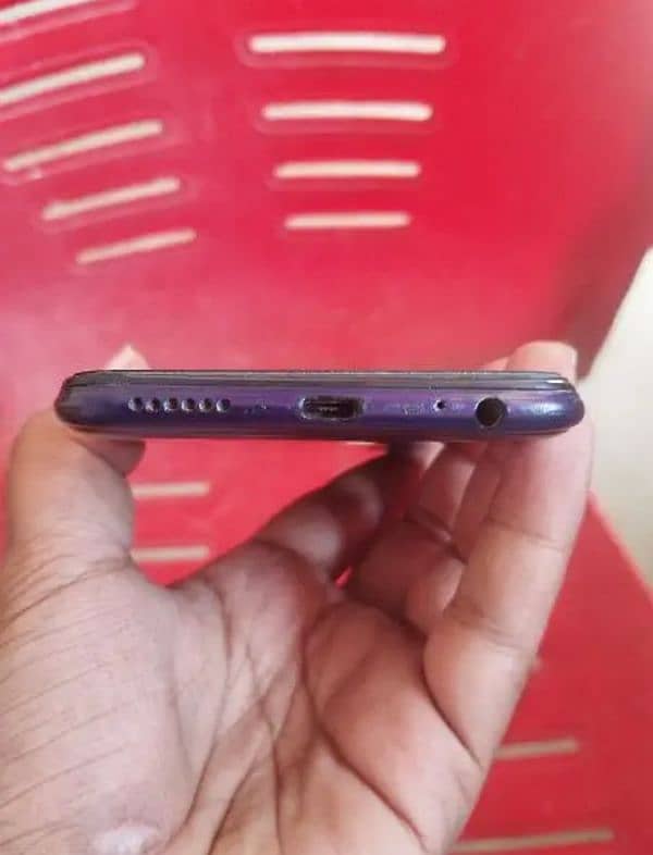 Infinix hot 8light 1