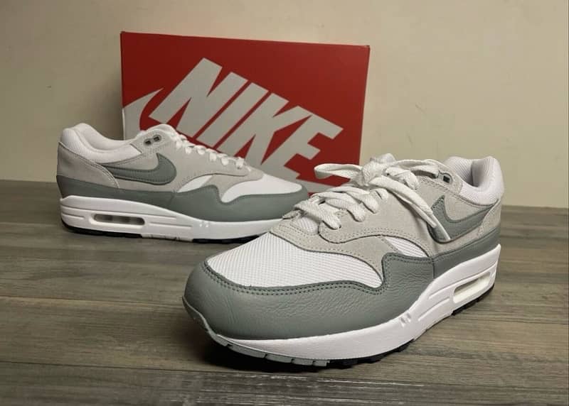 Airmax 1 mica green 2