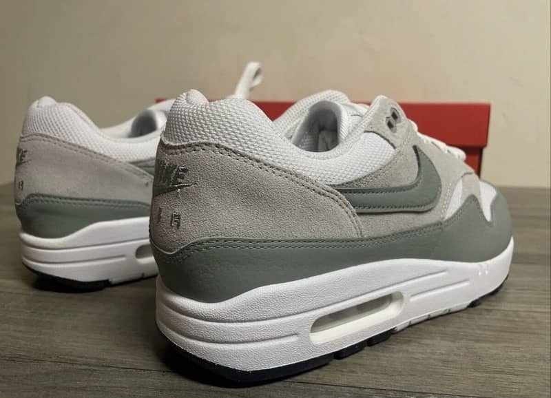 Airmax 1 mica green 5