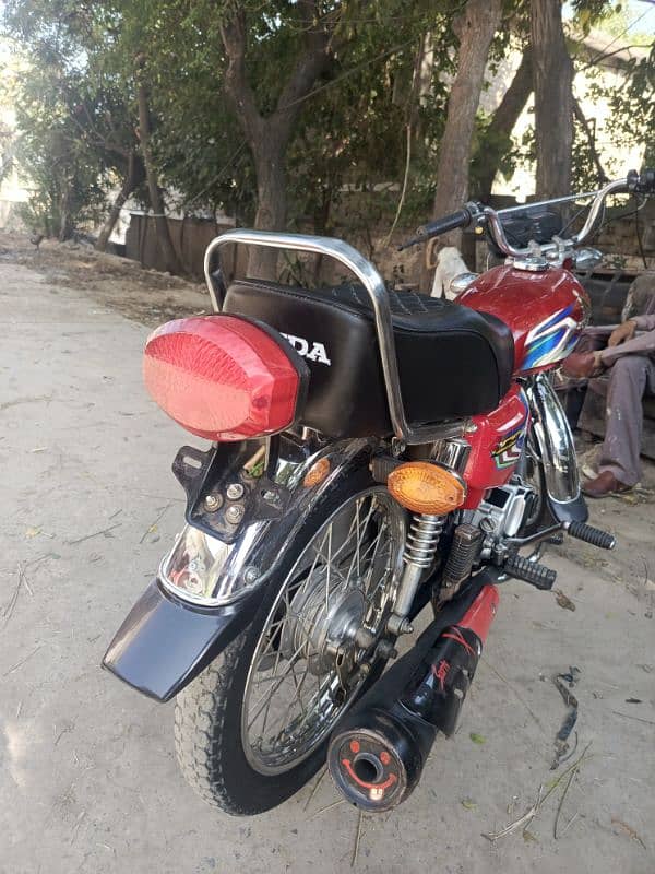 Honda 125 Model 2022 in a good condition 2