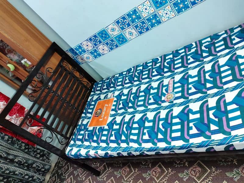 single bed with mattress heavy steel 4