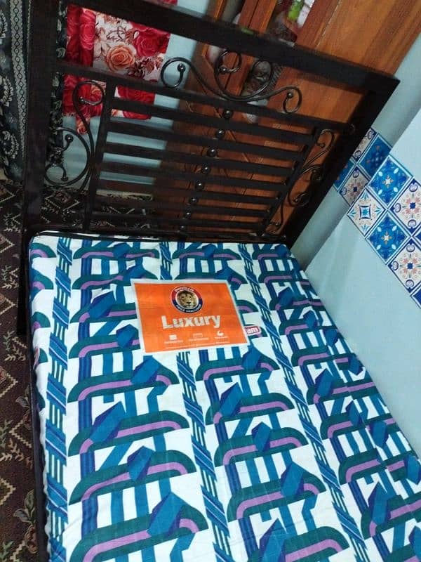 single bed with mattress heavy steel 7