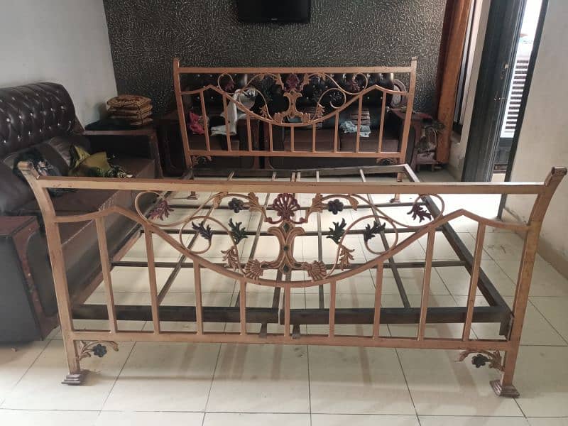 iron bed 5