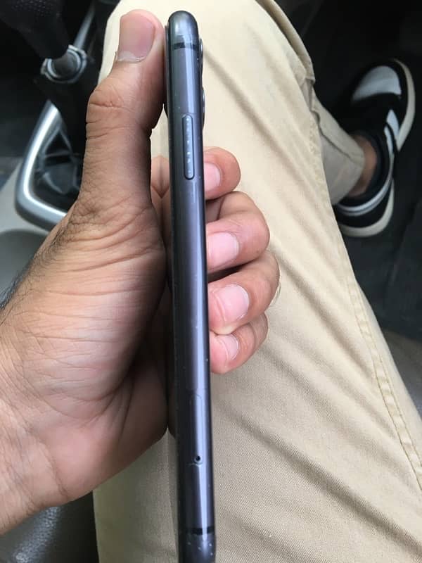 IPhone 11 64gb jv non pta 3