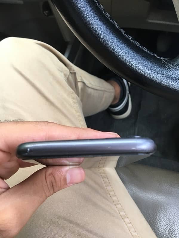 IPhone 11 64gb jv non pta 5