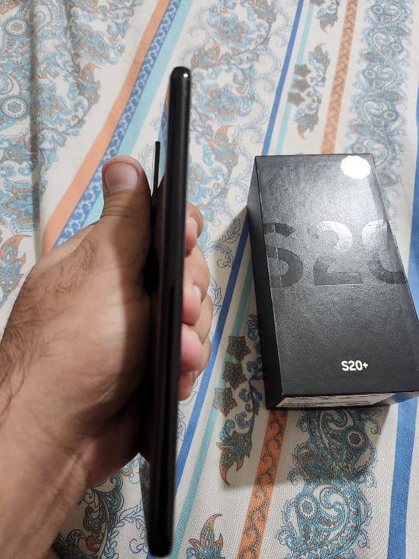 s20 plus pta approved dual sim with box 4