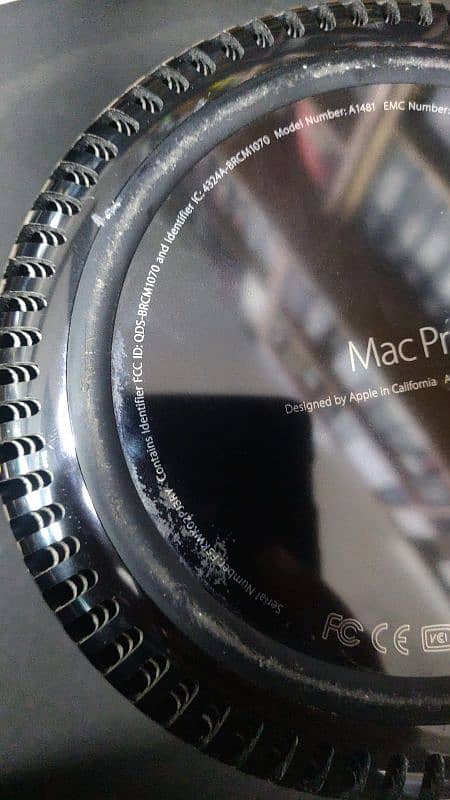 Apple MacPro A1481 Early 2013 8 core 2