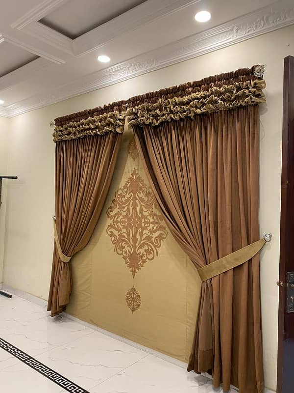 1 KANAL SEMI FURNISH HOUSE AVAILEBAL FOR RENT IN BAHRIA TOWN LAHORE 3