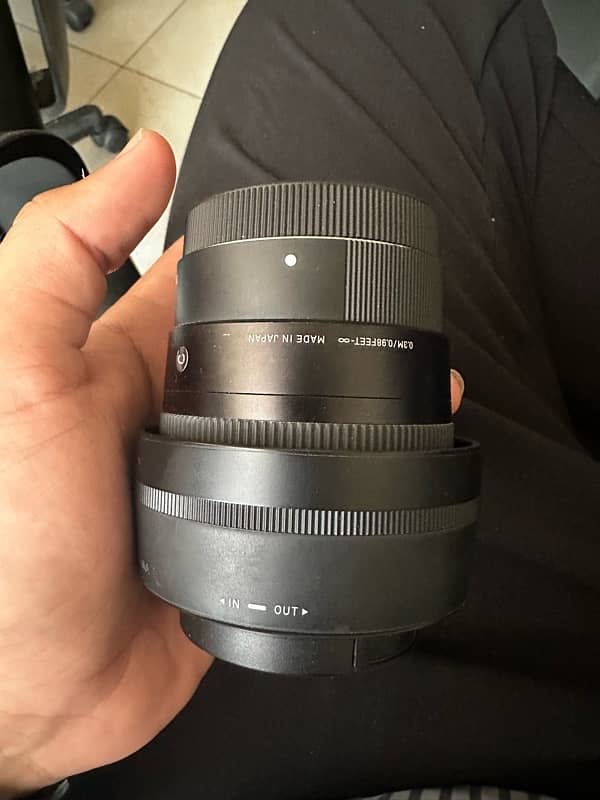 sony zv e 1.4k with sigma 30mm 1.4 condition 10/10 9