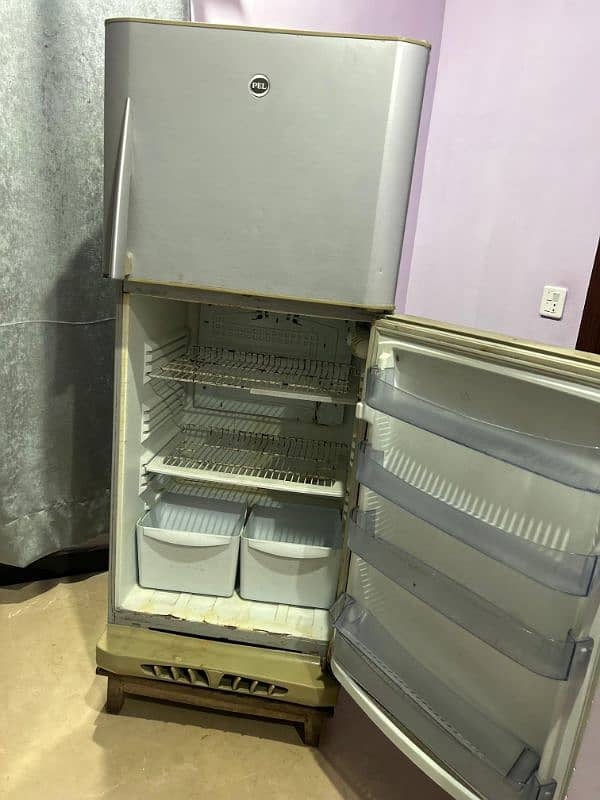 Refrigerator 1