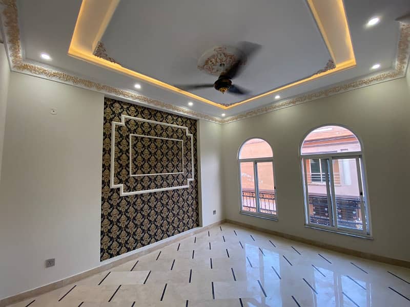 Stunning House available for sale in SJ Garden, Lahore 1