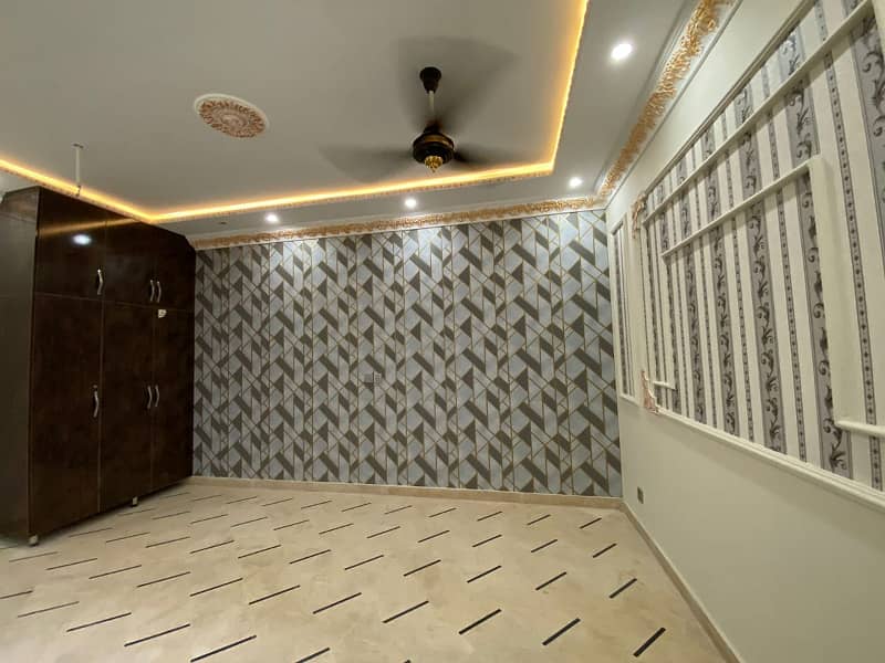 Stunning House available for sale in SJ Garden, Lahore 10