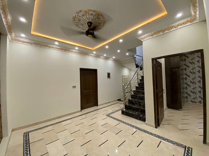 Stunning House available for sale in SJ Garden, Lahore 13