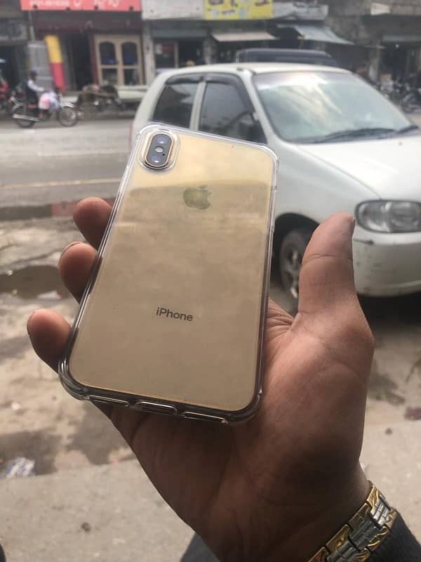 iPhone XS gold 0