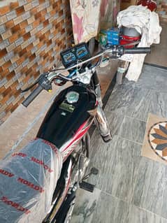 Honda 125 totally janman show room condition