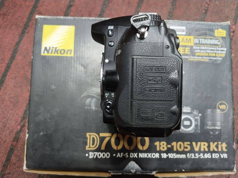 D7000 2