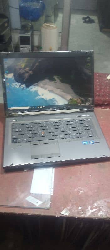 HP Elitebook 8770w 8Gb Ram and 500Gb Hard with 15 days warranty 1