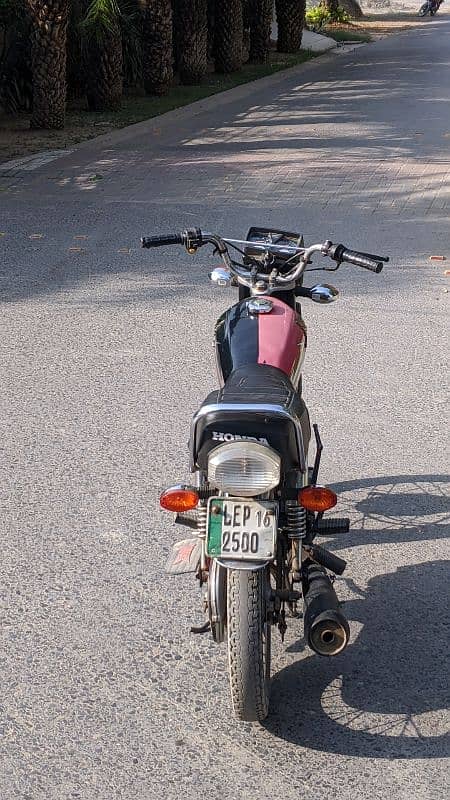 Honda CG125 Black Color 2