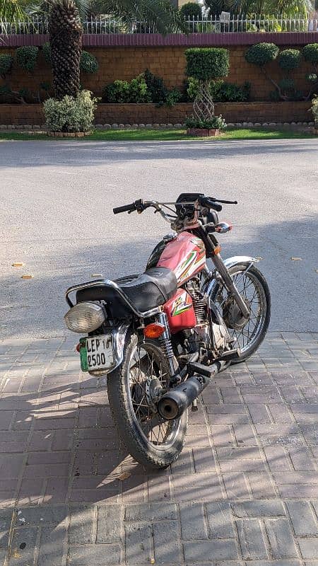 Honda CG125 Black Color 4