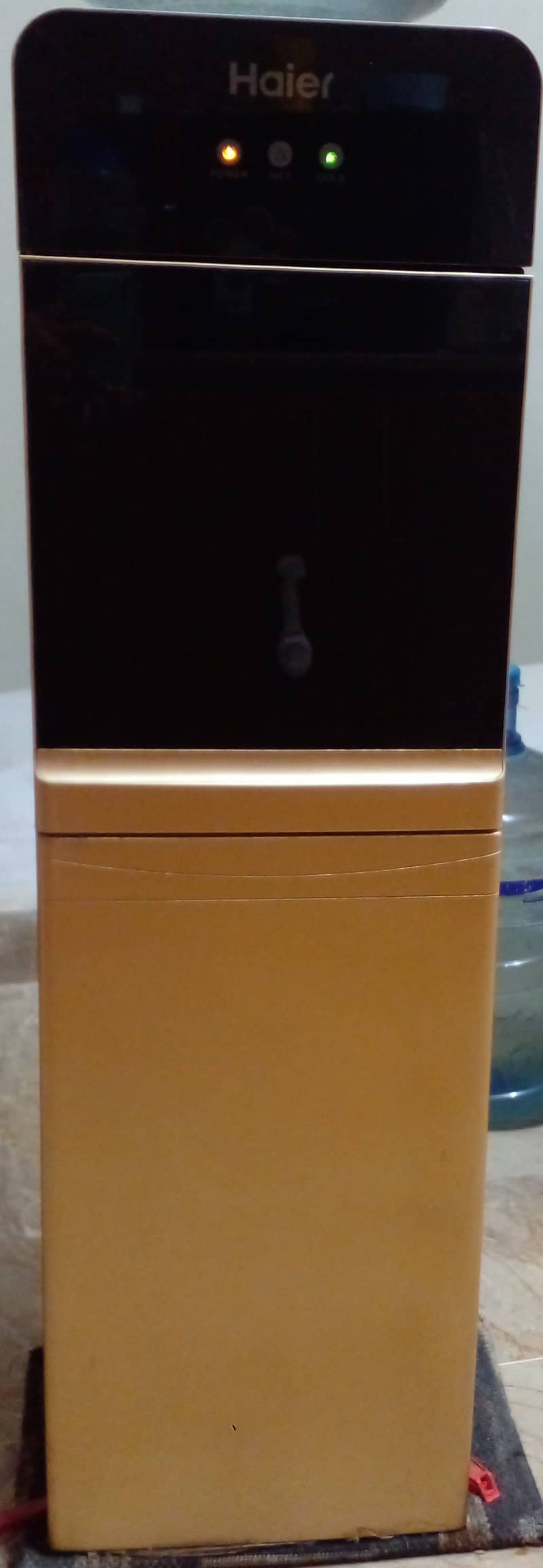 Haier Water Dispenser in excellent conditon 0