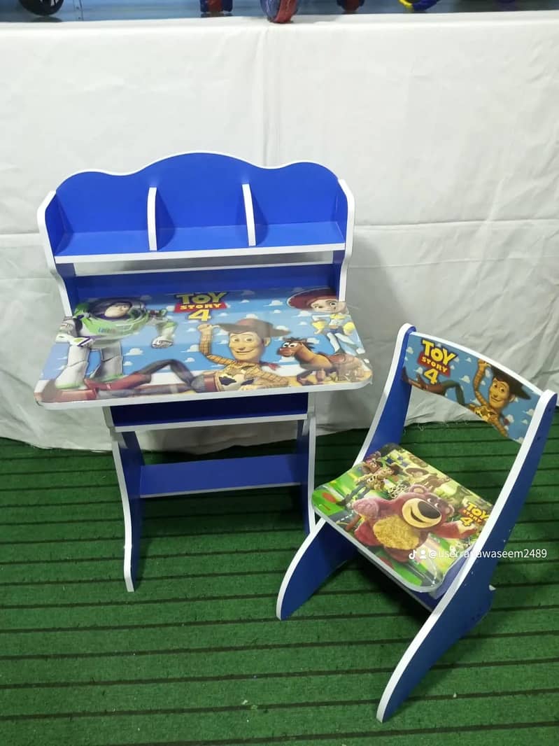 Kids Study Table (Cartoons Picture) 3