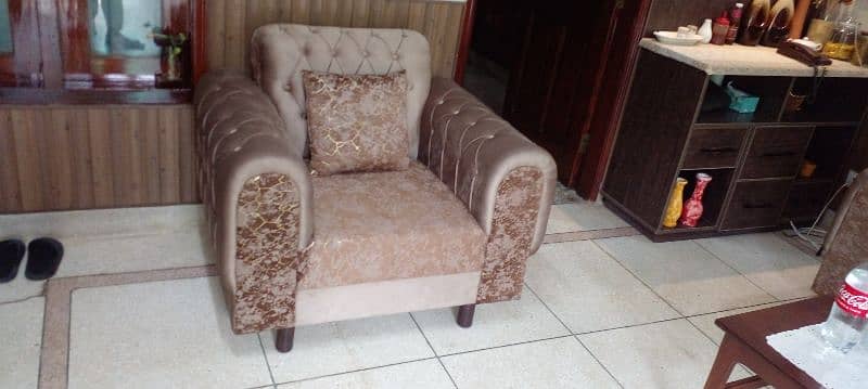 7 seater Sofa set for sale 0