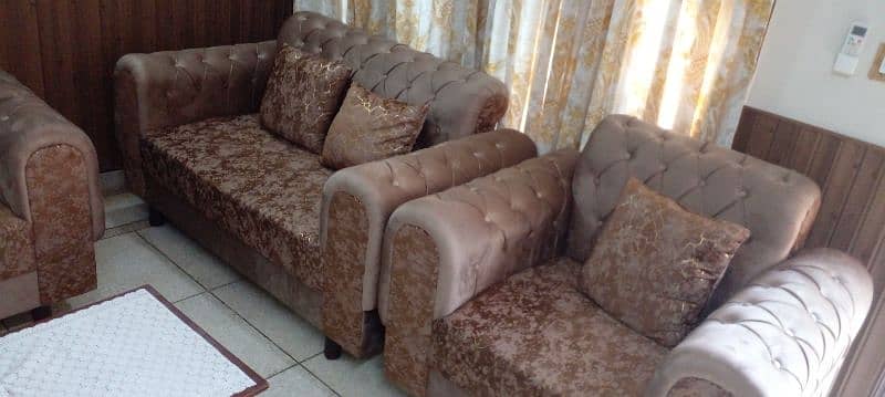 7 seater Sofa set for sale 3