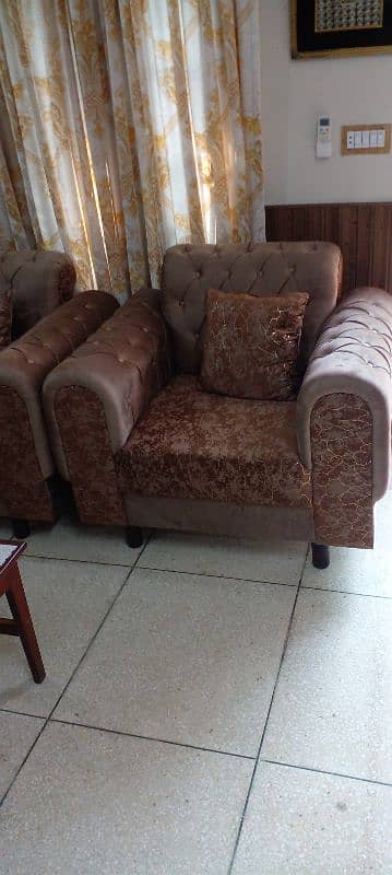 7 seater Sofa set for sale 4