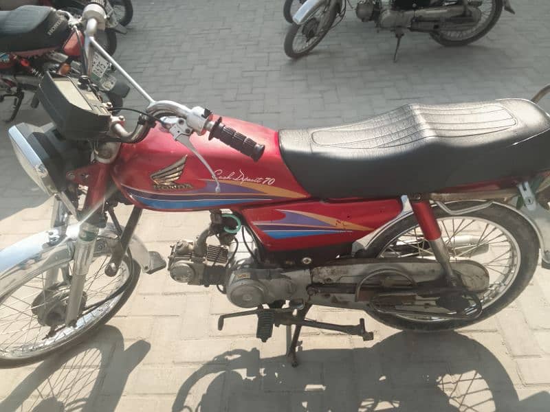 Honda CD 70 6