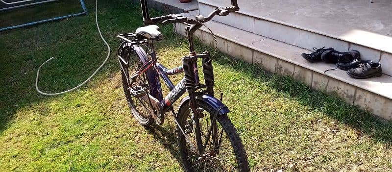 Dark Blue bicycle in good condition 1