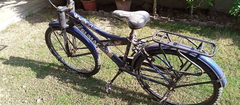 Dark Blue bicycle in good condition 2